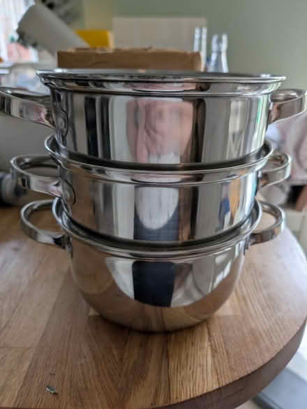 Photo of free 3 tier streamer (Caerau CF5) #1