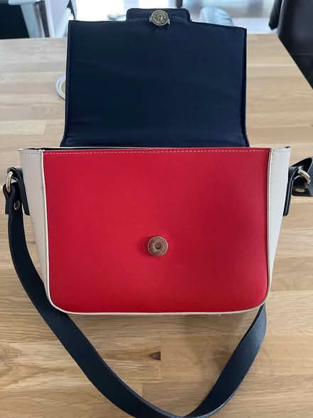Photo of free Small handbag (Winnersh RG41) #3