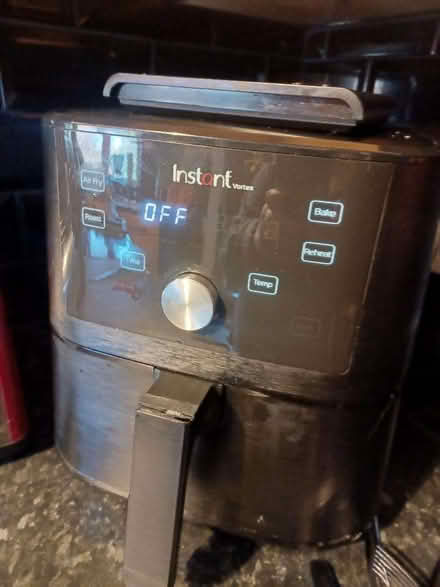 Photo of free 5.7 litre Air Fryer (Penge SE20) #1