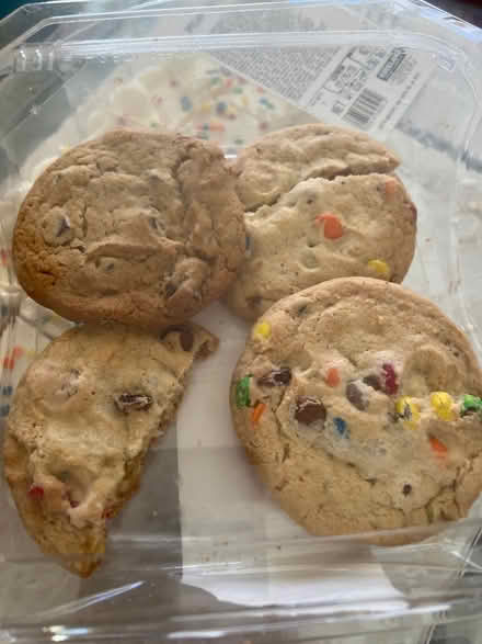 Photo of free 3-1/2 large cookies (Lake City/Meadowbrook) #1