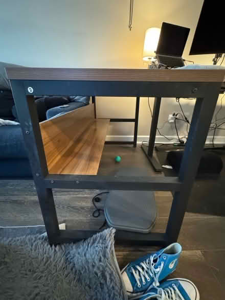 Photo of free desk (South loop) #3