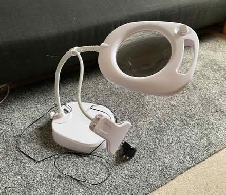 Photo of free Magnifying lamp (Shaw RG14) #2