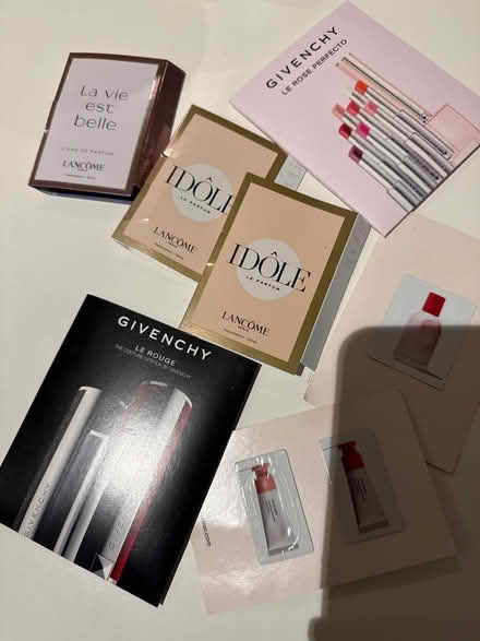 Photo of free Selection of beauty samples (SE19) #1