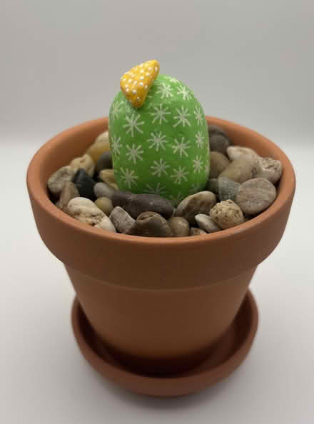 Photo of Small Clay Flower Pots (13 Mile and Southfield) #1