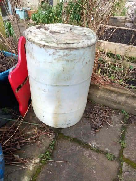 Photo of free large white barrel (Bare LA4) #1