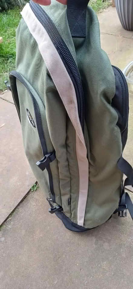 Photo of free Backpack (Ng3 5lh) #2