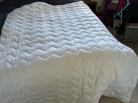 Photo of free King-size mattress protector (Pilton EH5) #2