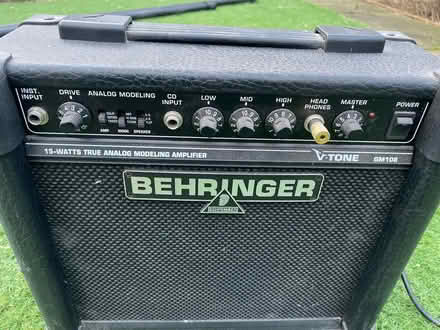 Photo of free Guitar Amplifier (Dore, S17) #3
