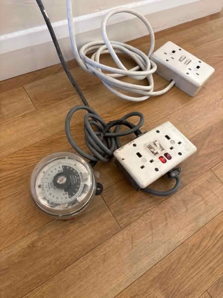 Photo of free 2 extension leads (Thames Ditton KT7) #2