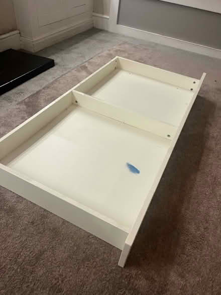 Photo of free Under bed trundle (DE72) #1