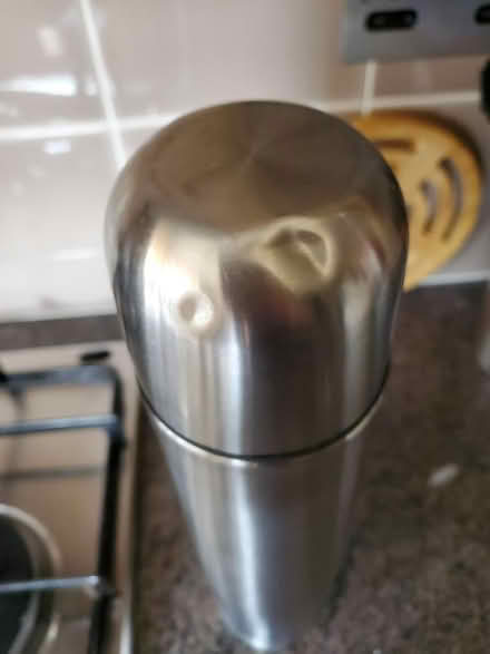 Photo of free 1 litre stainless steel vacuum flask (Iver SL0) #2