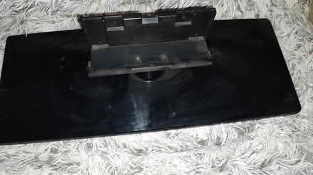Photo of free Oblong TV stand/attach to tv (L20) #1