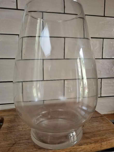 Photo of free Large Vase (25cm tall) (Eaton NR4) #1