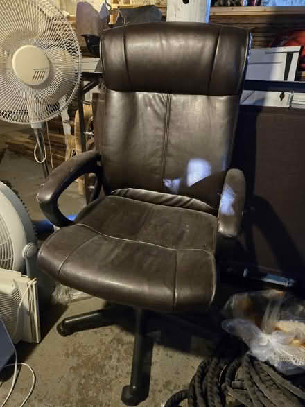 Photo of free Rolling desk chair (Near Reading Depot) #1