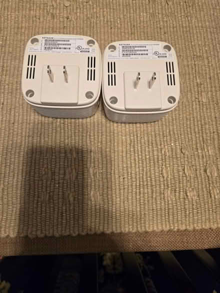 Photo of free netgear wifi extenter (10461 bronx Westchester Ave) #1