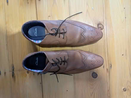 Photo of free 4 pairs of mens shoes Size 9.5 /10 (Tooting SW17) #3