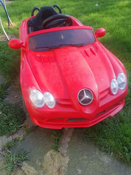 Photo of free Childs sit in car. Mercedes. (South Tranmere CH42) #2