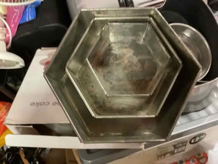 Photo of free Hexagonal Cake Tins (DA1) #1