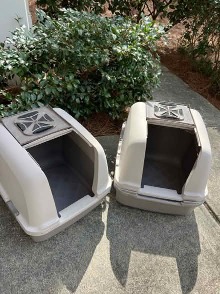Photo of free litterboxes (Morgan Falls. No Sandy Springs) #2