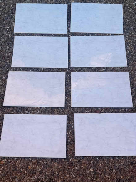 Photo of free White marbled ceramic tiles (Birchwood LN6) #1
