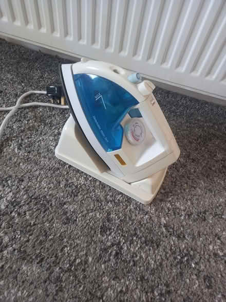 Photo of free Steam iron (Edinburgh EH11) #1