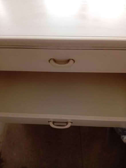 Photo of free Dressing table (NE10 0 Felling) #2