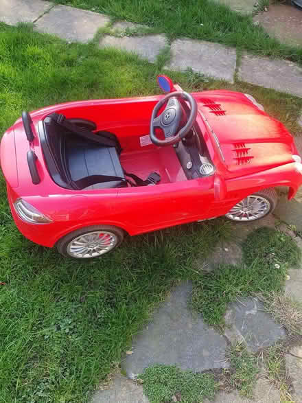 Photo of free Childs sit in car. Mercedes. (South Tranmere CH42) #1