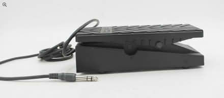 Photo of free Keyboard VOLUME CONTROL PEDAL (Parliament & Wellesley Streets) #3