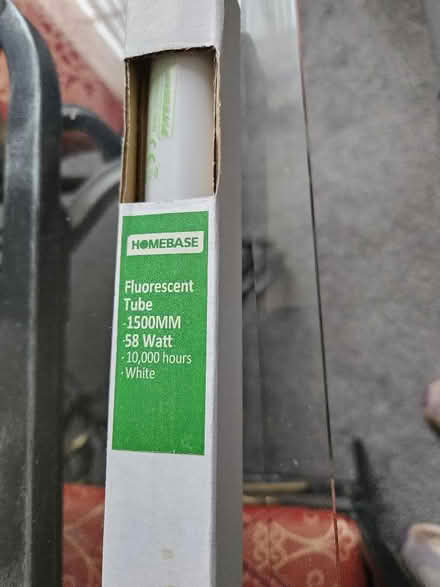 Photo of free Fluorescent Tube (CT11) #1