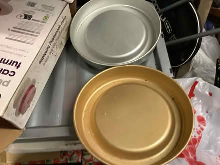 Photo of free Cake tins (DA1) #4