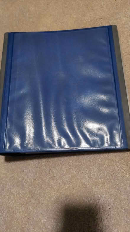Photo of free Binders (Trafalgar/River Oaks, Oakville) #1