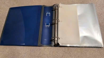 Photo of free Binders (Trafalgar/River Oaks, Oakville) #2