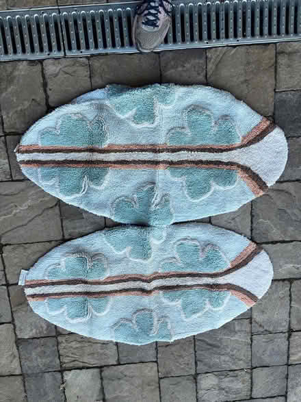 Photo of free Comforter set (Redwood City) #2