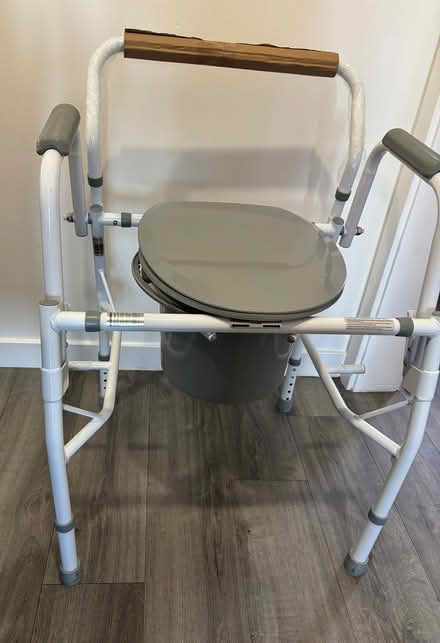 Photo of free new portable commode (Burbank Hillside) #2