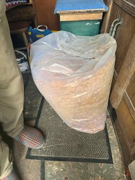 Photo of free Big bag of rabbit royal & shavings (Kingswood BS15) #3