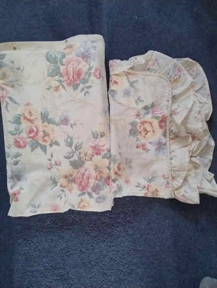 Photo of free 2 single duvet covers (Cheadle Hulme SK8) #2