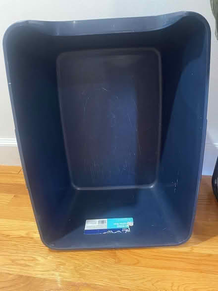 Photo of free XL Litter Box (South End) #1