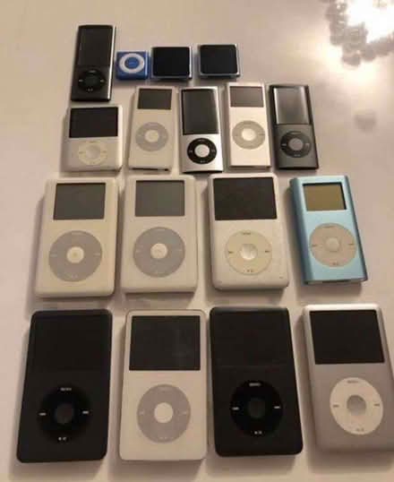 Photo of old ipods (Oswestry SY11) #1