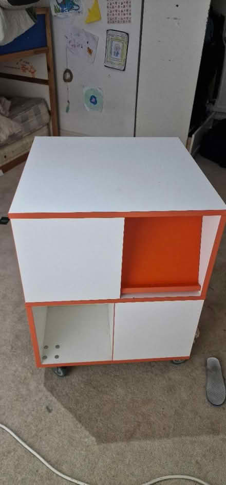 Photo of free 4 sides book shelve (Watford WD18 8WL) #2