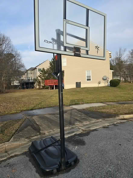 Photo of free basketball hoop with new rim & net (South Laurel) #3