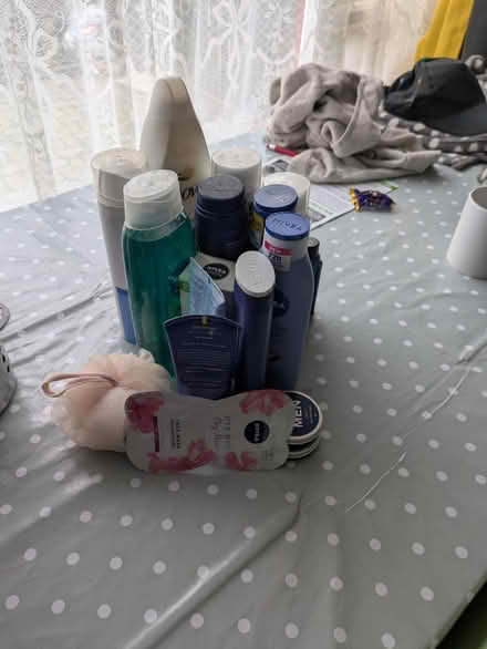 Photo of free Bathroom stuff (Kingshurst B37) #1