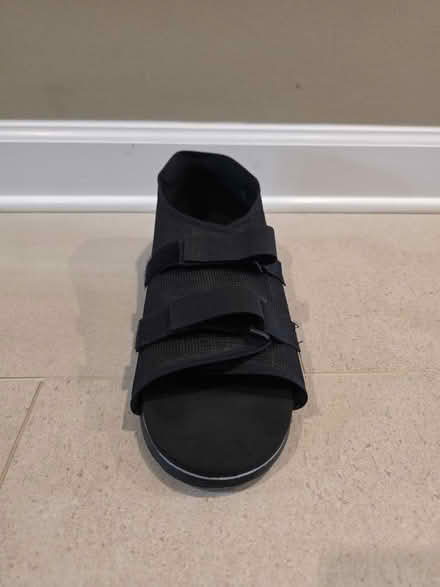 Photo of free XL Soft Post-Surgery Shoe (Columbia / Clarksville) #2