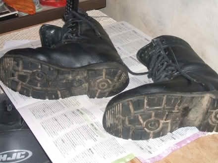 Photo of free Work boots (Molesey KT8) #2