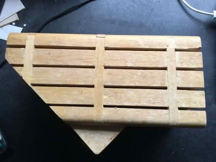 Photo of free Wooden knifeblock (Putnoe MK41) #4