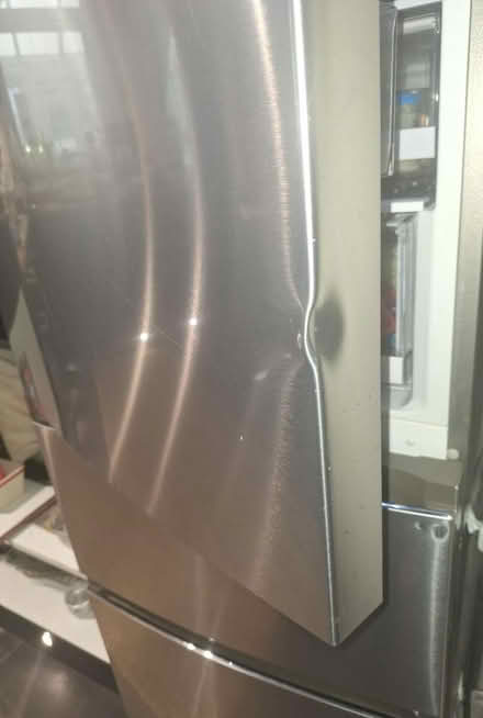 Photo of free Fridge freezer (Chesterfield. Derby rd S40) #2