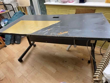 Photo of free PC Desk (CH43 prenton) #1