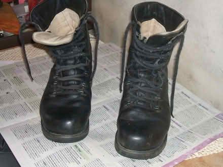Photo of free Work boots (Molesey KT8) #1