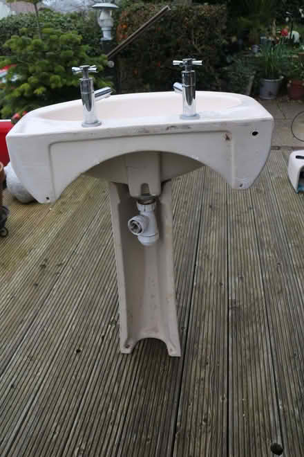Photo of free washbasin (Sheringham NR26) #3