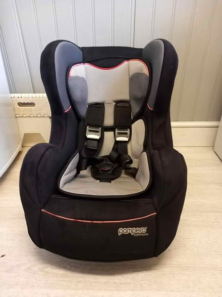 Photo of free Baby's car seat (Rothwell NN14) #1