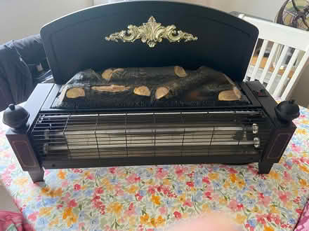 Photo of free Dimplex 2bar electric fire (Biggin Hill (Bromley)) #1